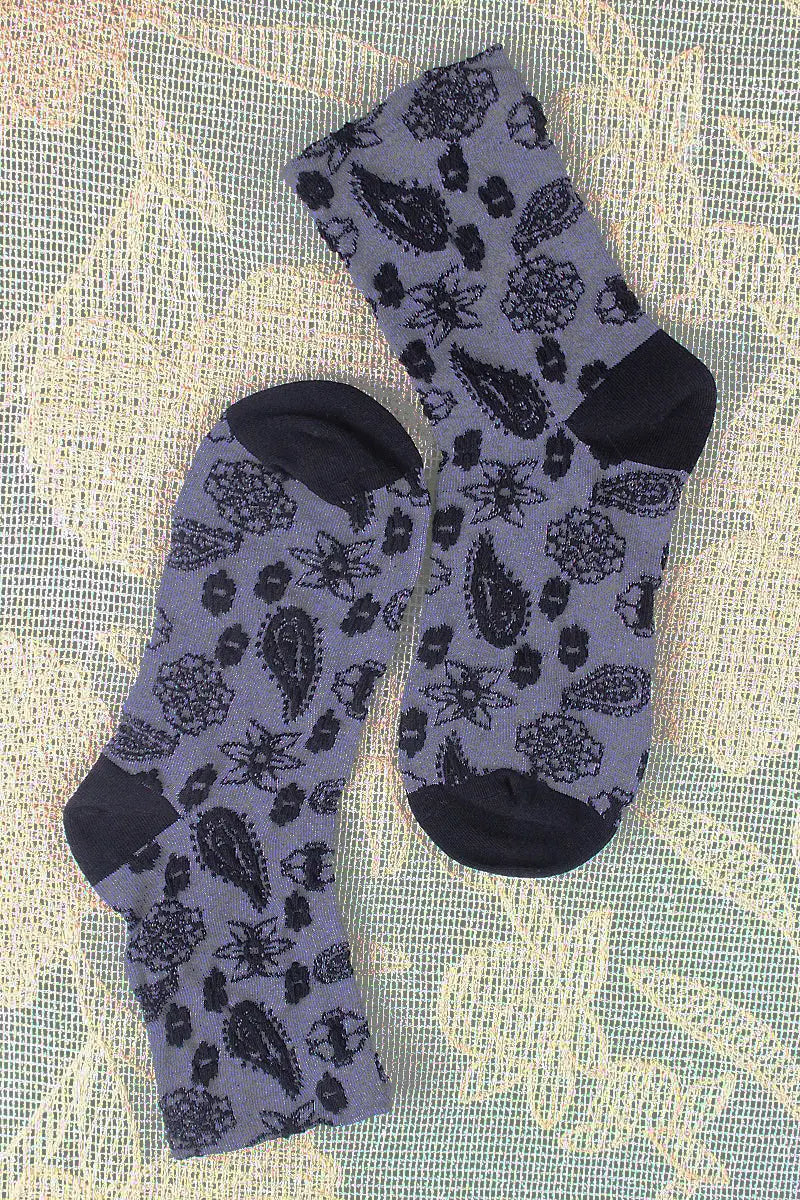 Cashew-Print Socks – Lightweight & Breathable Comfort 🌰🧦