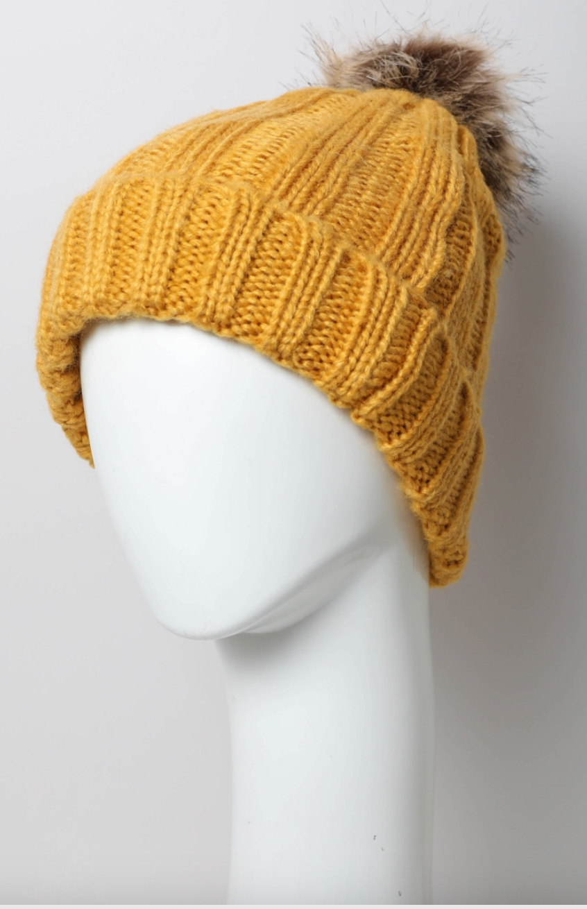 Basic Ribbed Pom Beanie