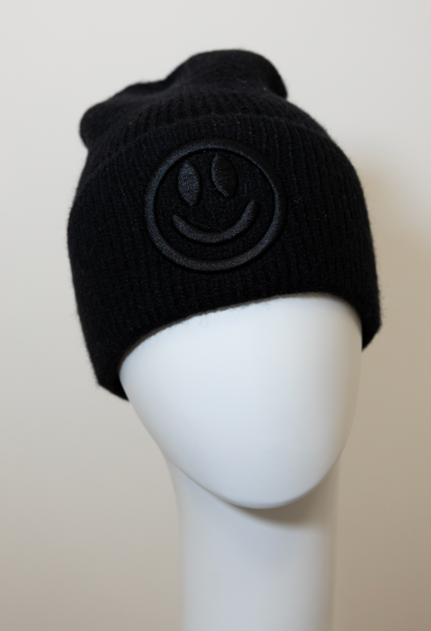 Embroidered Smiley Face Ribbed Knit Beanie