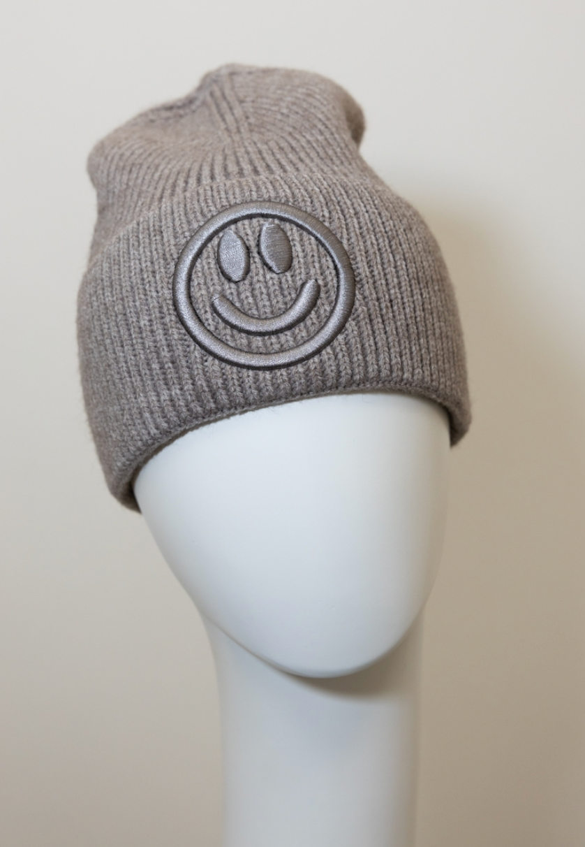 Embroidered Smiley Face Ribbed Knit Beanie