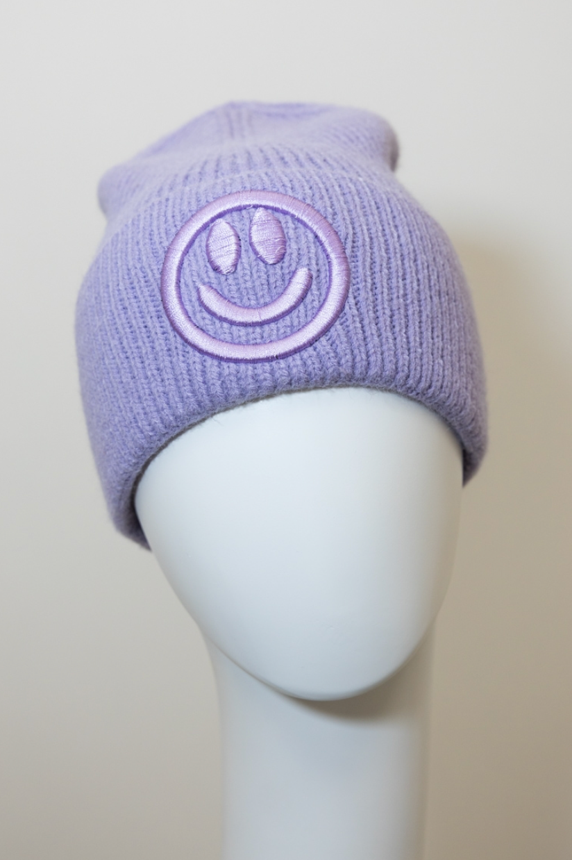 Embroidered Smiley Face Ribbed Knit Beanie