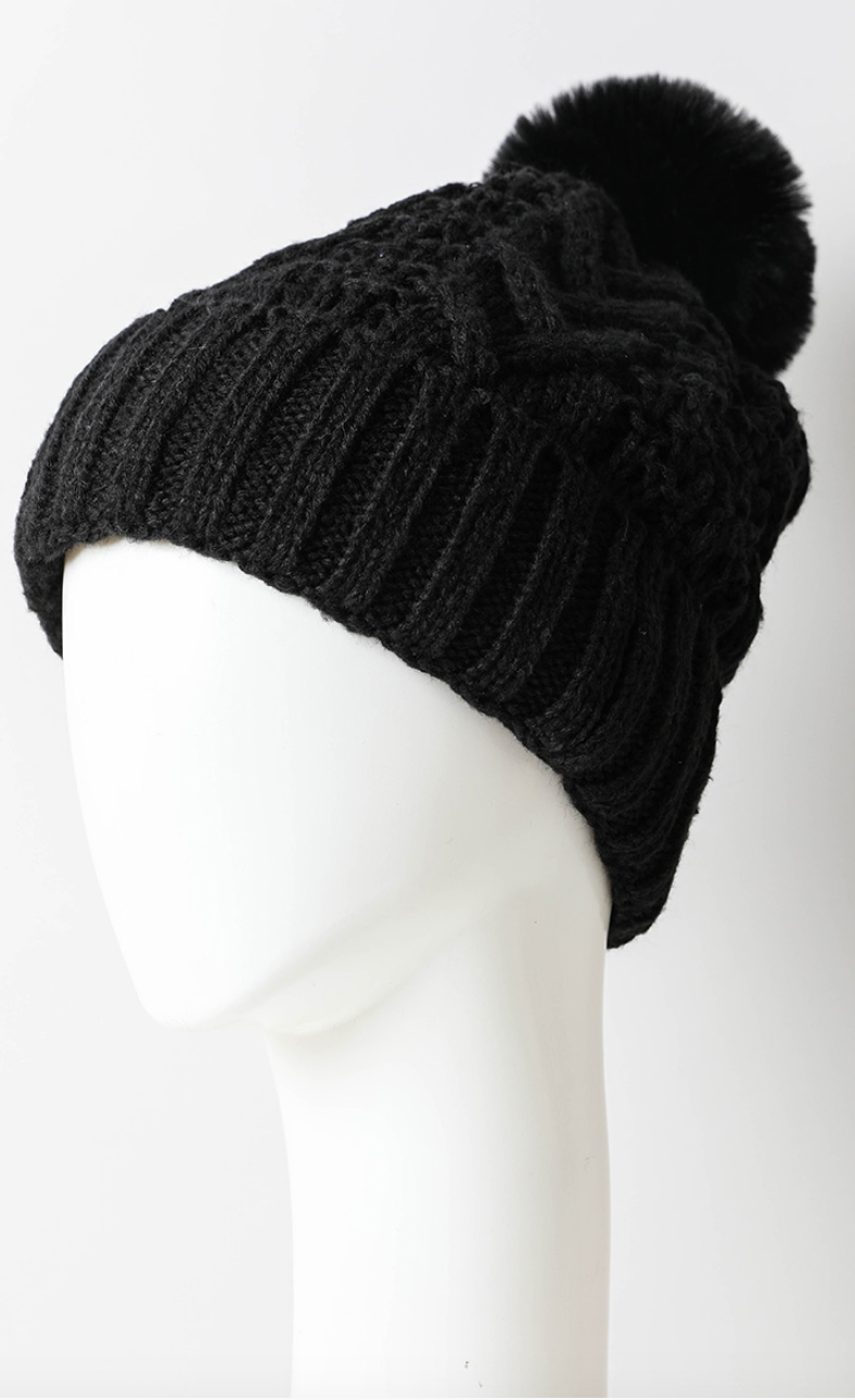 Cable Knit Pom Beanie