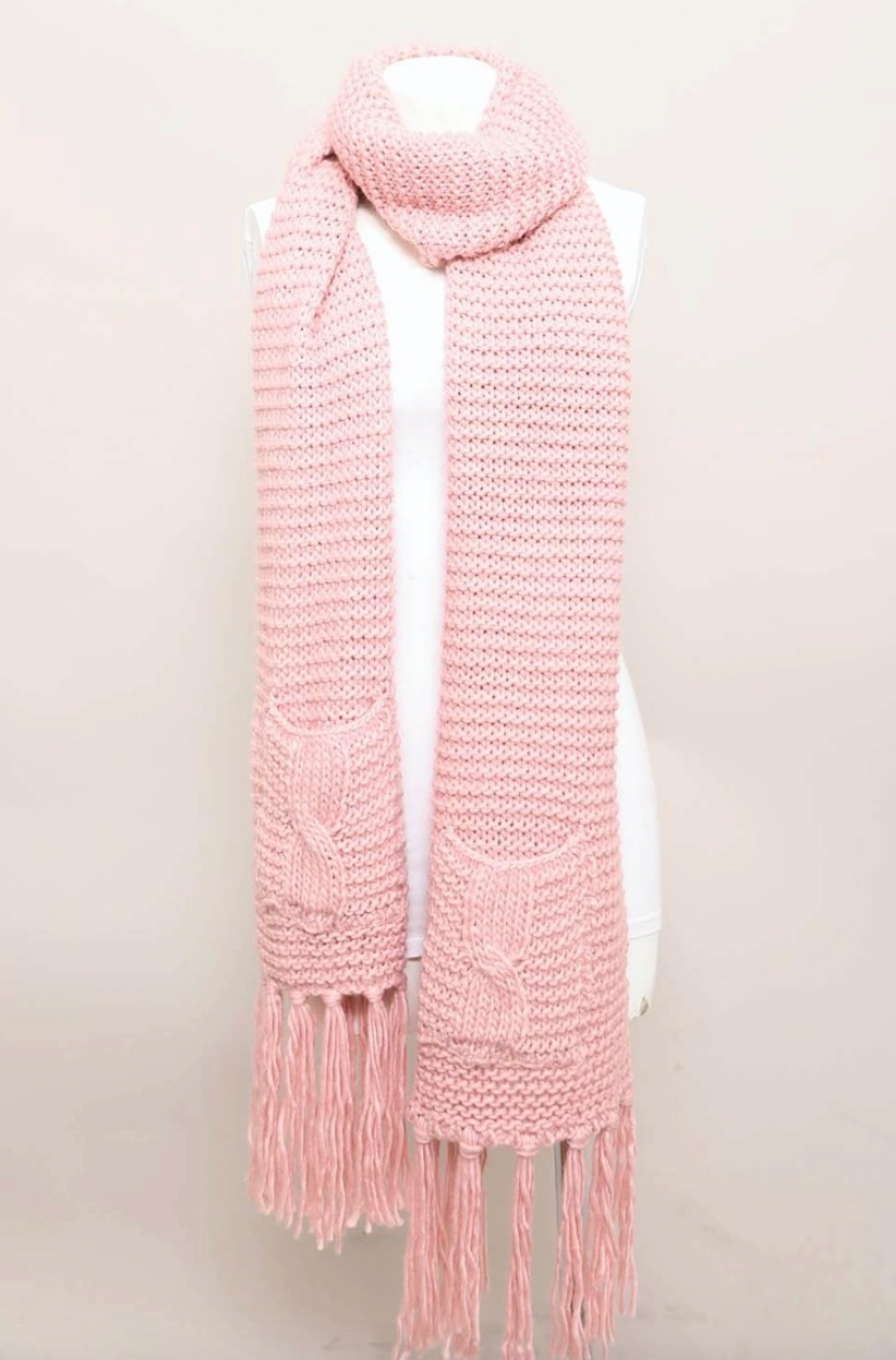 Chunky Oversized Pocket Scarf Cozy, Stylish, and Functional