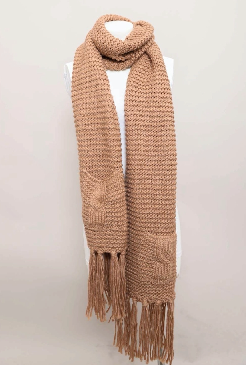 Chunky Oversized Pocket Scarf Cozy, Stylish, and Functional