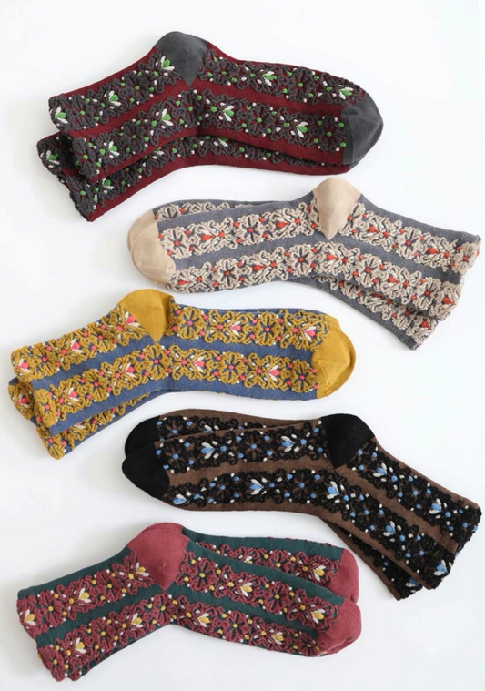 Embroidered Flower Pattern Socks