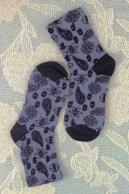 Cashew-Print Socks – Lightweight & Breathable Comfort 🌰🧦
