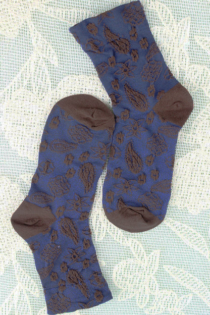 Cashew-Print Socks – Lightweight & Breathable Comfort 🌰🧦