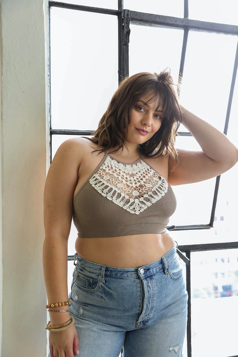 High Neck Crochet Lace Bralette XL / Mocha