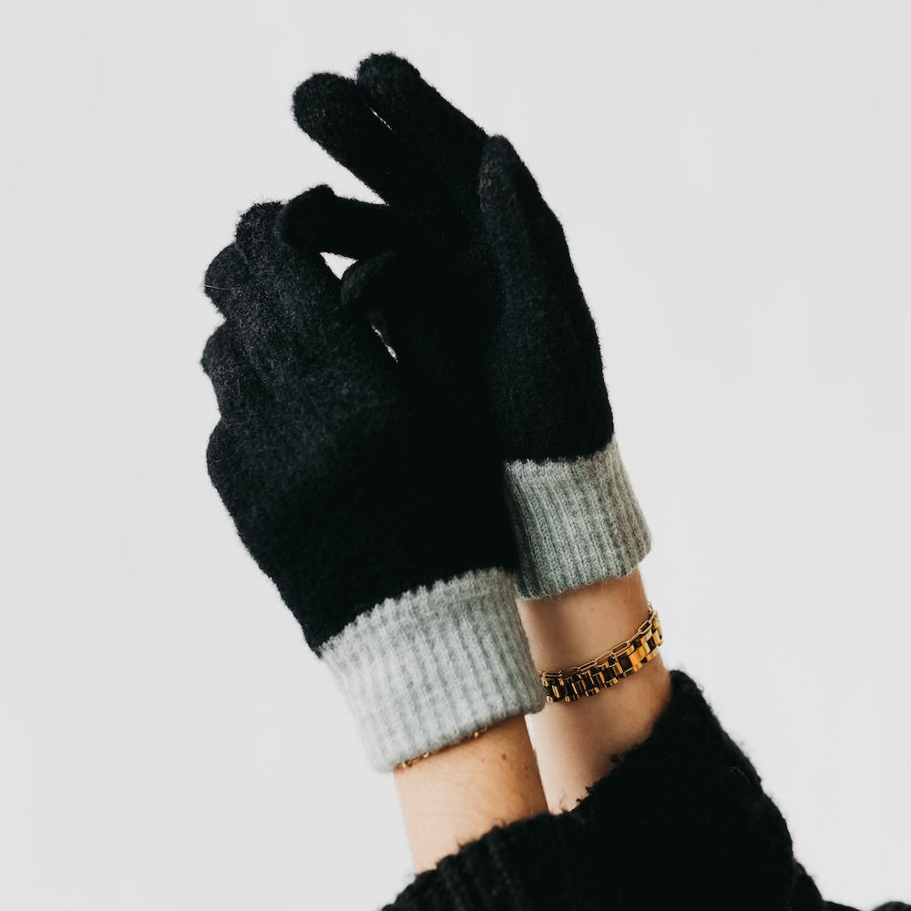 Two Tone Smart Gloves